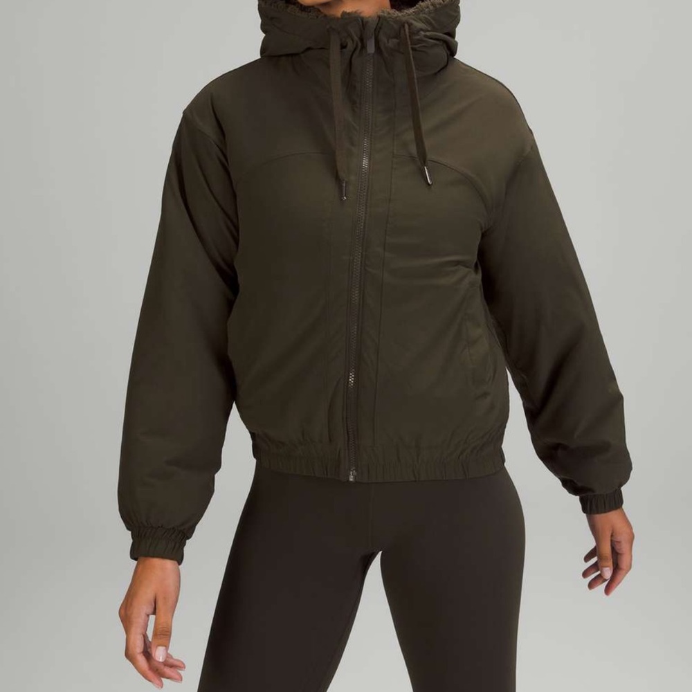 ❗️NWT❗️LULULEMON REVERSIBLE FLEECE JACKET - DARK OLIVE
